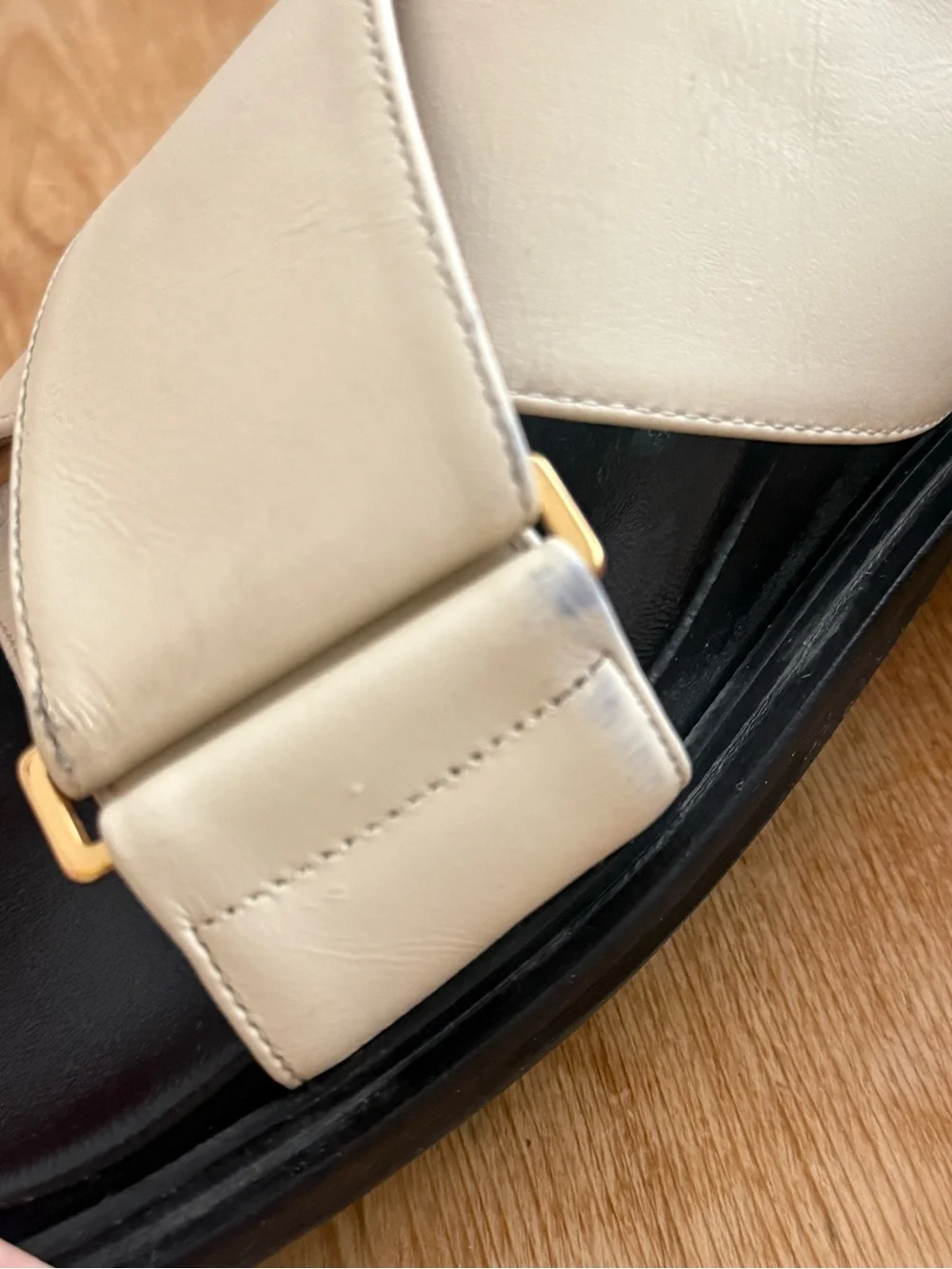 Marni White Leather Fussbett size 37